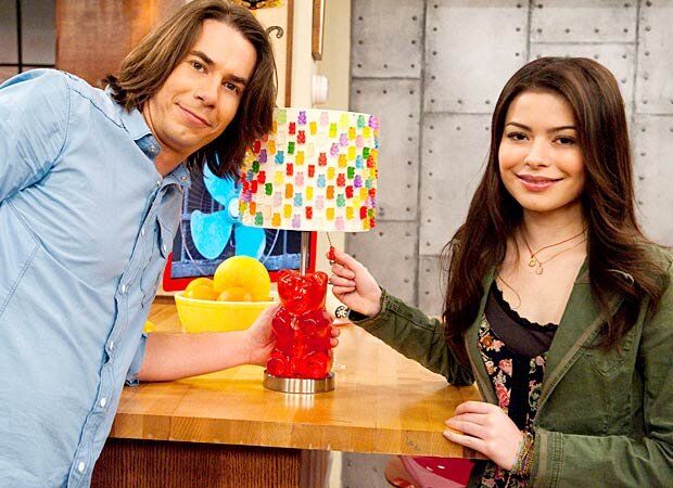 I made this out of real gummy bears for my daughters who love Icarly!