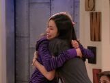 Carly and Sam hug when David Archueleta wins.