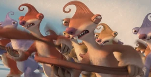 Свита Санты атакует