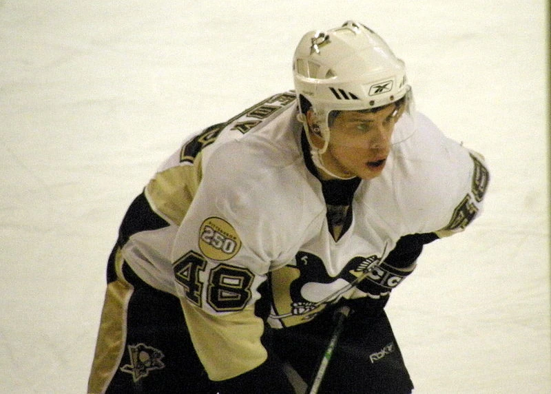 Ronde De Hockey Officielle - Tyler Kennedy Signée - Pittsburgh Penguins - Authentique
