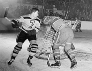 1946March-Reardons.jpg (57 KB) Brothers Ken and #7 Terry Reardon face off in the 1946 Stanley Cup Finals.