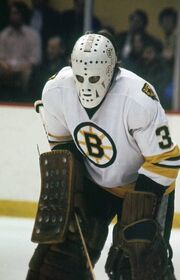 Ron Grahame-Bruins.jpg