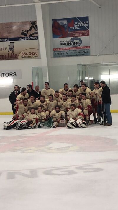 2019 IJHL champions Western Red Wings