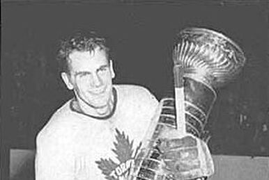 Toronto Maple Leafs sign 2006 Hart Memorial Trophy winner Joe