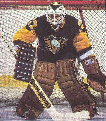 Gilles Meloche with the California Golden Seals.