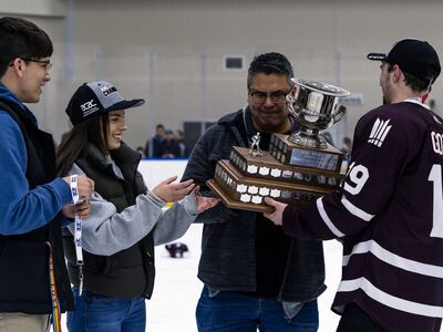 2019 ACAC men's championship trophy presentation