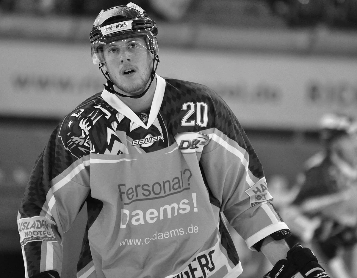 Benedikt Brueckner Ice Hockey Wiki Fandom