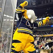 Slapshot (Philadelphia Flyers), SportsMascots Wikia