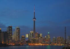 800px-Toronto - ON - Skyline bei Nacht