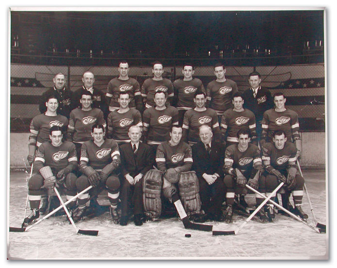 Brooklyn Americans 1941-42 Hockey Jersey New