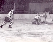 31Jan1943-Brimsek vs NYR.jpg (75 KB) Frank Brimsek makes a save in a January 31, 1943 game won by the Bruins 7-2 over the Rangers.