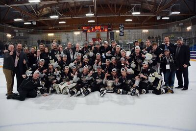 2017 Dudley Hewitt Cup champs Trenton Golden Hawks