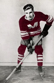  sports the 1931 pattern jersey.