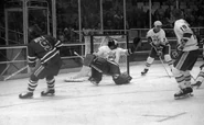 Bobby Hull, John Garrett, January 8, 1975.