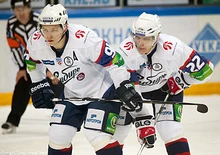 Tarasenko (Left) in 2011 with HC Sibir.