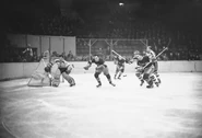 1941-Brimsek-Hextall-Patrick-Crawford-Colville-Jackson.jpg (161 KB) Frank Brimsek, Bryan Hextall, Lynn Patrick, Jack Crawford, Neil Colville, Art Jackson in the 1941-42 season.