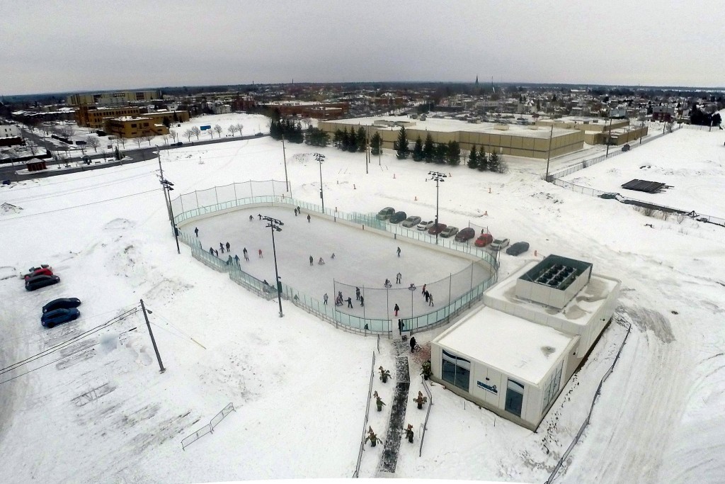 Patinoire Exterieure Victor Pepin Drummondville Ice Hockey Wiki Fandom Patinoire Exterieure Victor Pepin Drummondville Ice Hockey Wiki Fandom