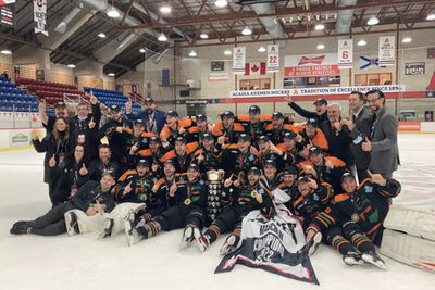 2022-UQTR-UCup-Champions-450x300