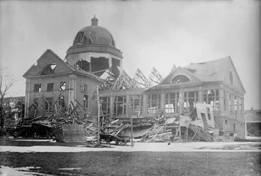 Exposition-building-Nova-Scotia-Halifax-Canada-explosion-1917