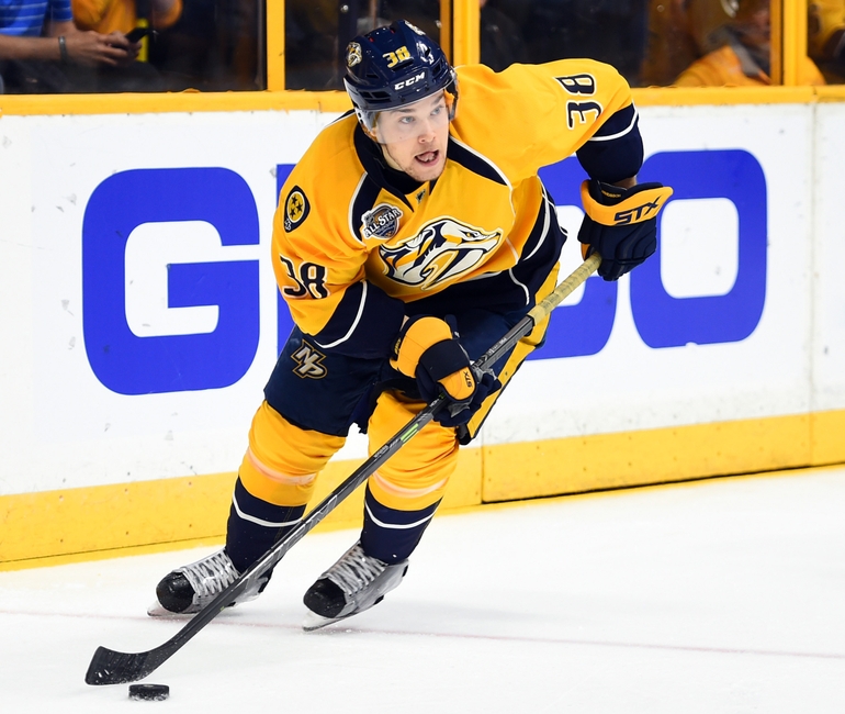 LA Kings acquire Viktor Arvidsson from Nashville for 2 picks