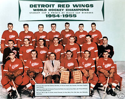 The Detroit Red Wings started many traditions around the Stanley Cup