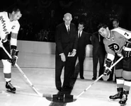 1967-Oct19-McDonald-Angotti.jpg (105 KB) Ab McDonald, Clarence Campbell, Lou Angotti at the Flyers home opener, October 19, 1967.