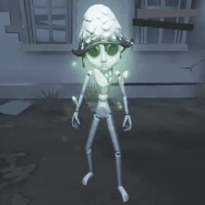 Fairy Ring effect on the doll, front side.