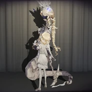 PaperQueenLeft.jpg (145 KB) Paper Queen In-Game Model Left View.