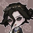 [Portrait] Bloody Queen - "Feather Fan"