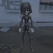 Quiver (Mechanic) effect on the doll, front side.