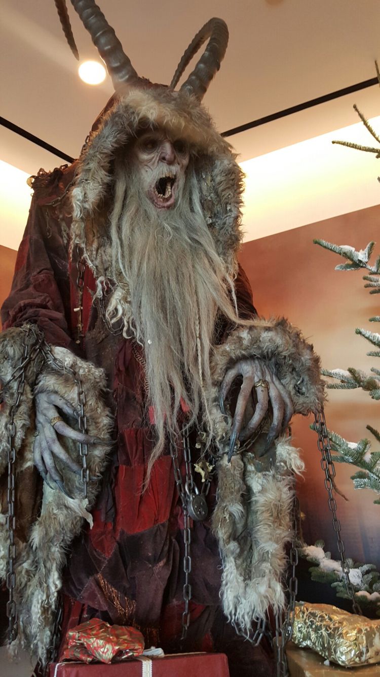 krampus and santa