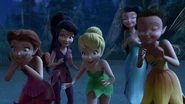 Tinkerbell-neverbeast-disneyscreencaps.com-7394.jpg (160 KB)