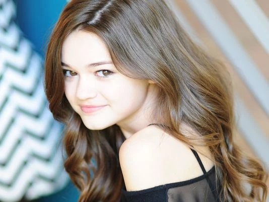 Ciara Bravo | Idea Wiki | Fandom