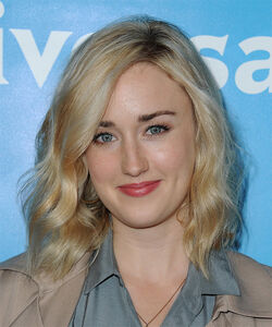 Ashley Johnson (visual voices guide) - Behind The Voice Actors