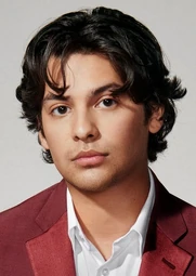 Actor-xolo-mariduena-351062 large