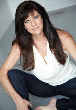Jennifer Hale.jpg