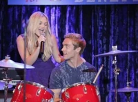 Lindy and Logan in ""
