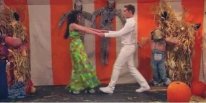 Nextofpumpkindancing