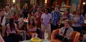 Logan's staring at Jasmine!! 💞😄