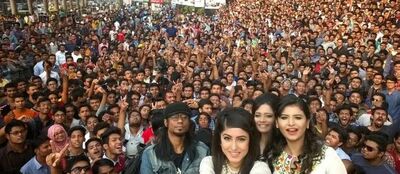 Microsoft-Bangladesh-Rekor-Selfie.jpeg