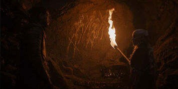 Jon Snow mostra a Daenerys le pitture rupestri dei  raffiguranti gli .