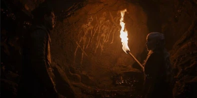 Jon Snow mostra a Daenerys le pitture rupestri dei  sugli .