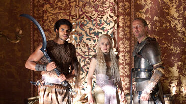 Jorah protegge Daenerys S2