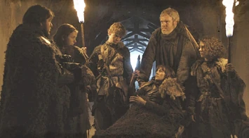 Bran, Meera e gli altri si dividono da  e .