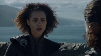 Missandei parla a Jon e Davos