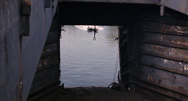 Luslferry1.jpg