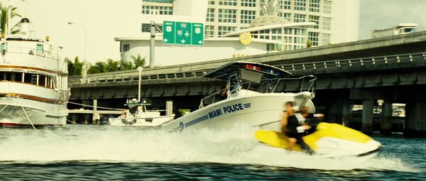 Miamipolice2