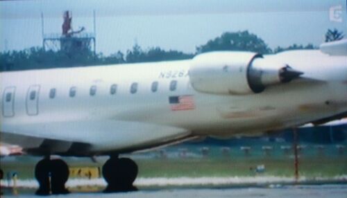 DDLC-S12E6 Bombardier-CRJ900 CIMG7459