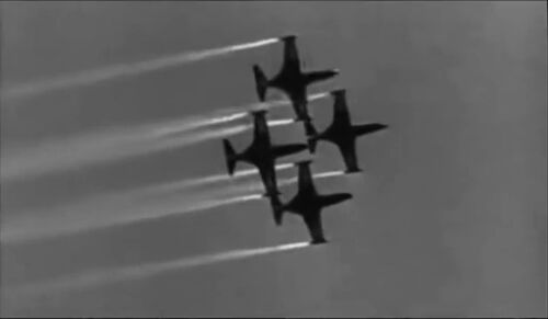 Target-Earth F9F Panther