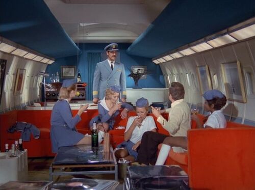 Persuaders Ep01 cabin